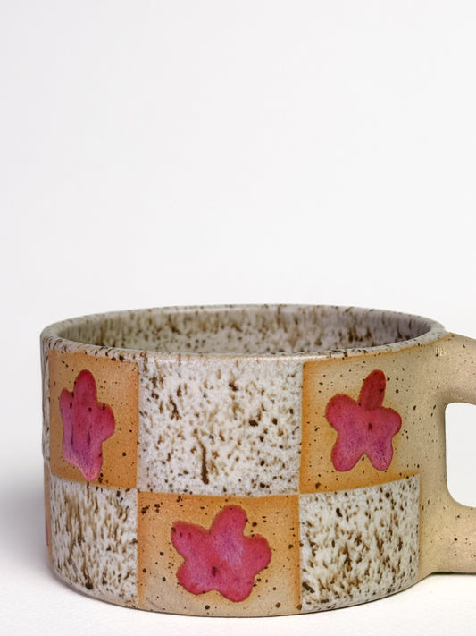 Tasse mouchetée damier brun/rose