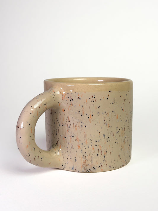 Tasse fleur floue orange