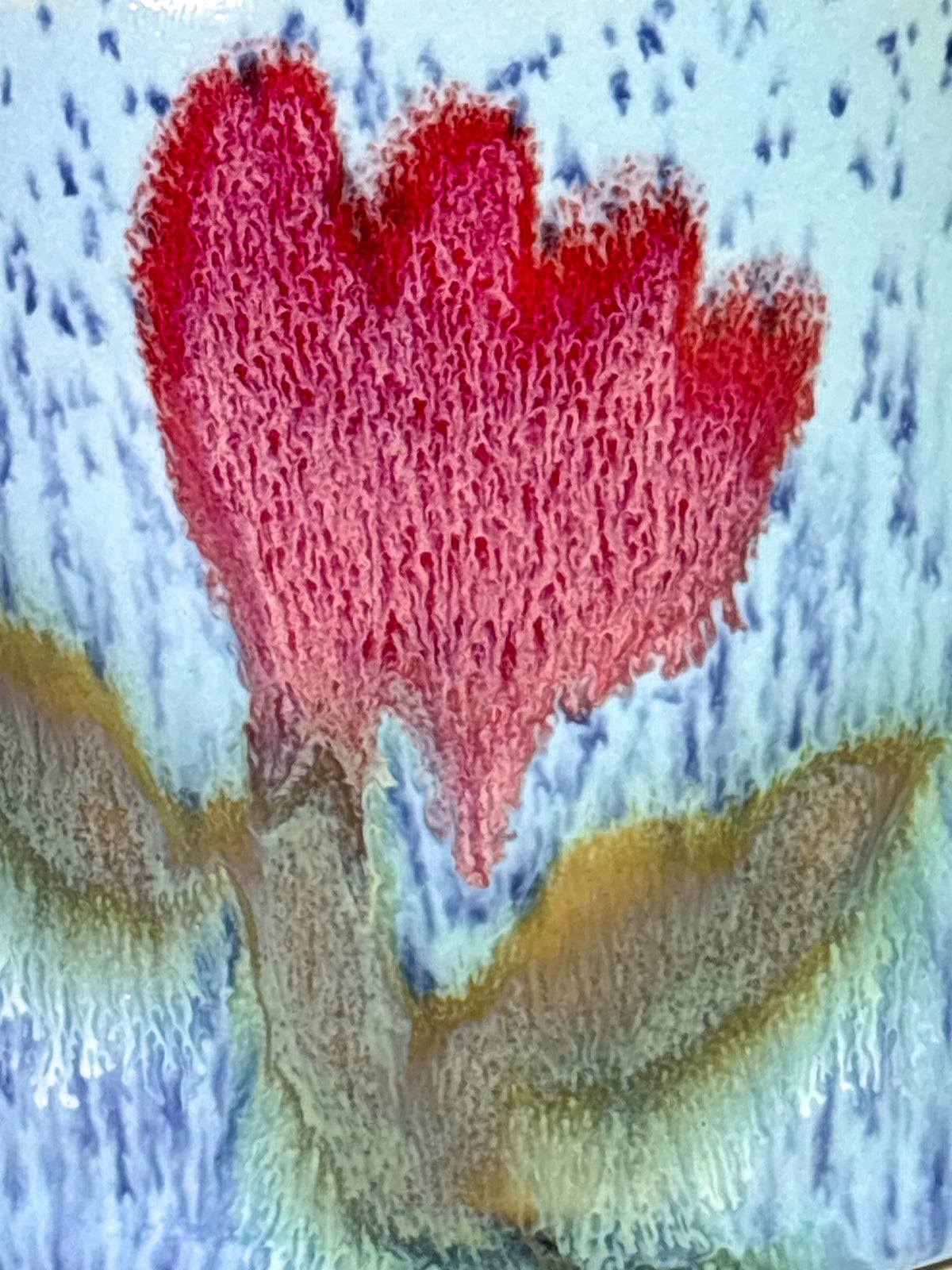 Tasse fleur floue rouge et bleu moucheté (double défaut)