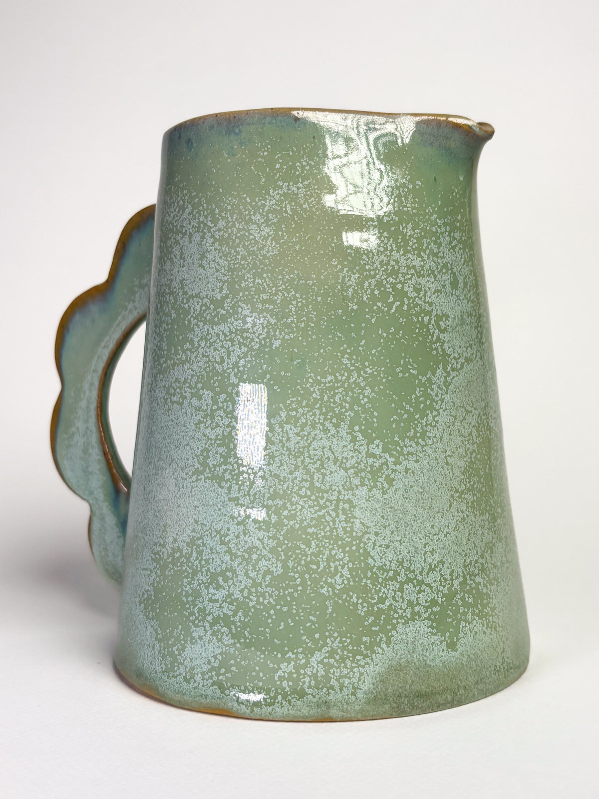 Pichet anse fleur vert